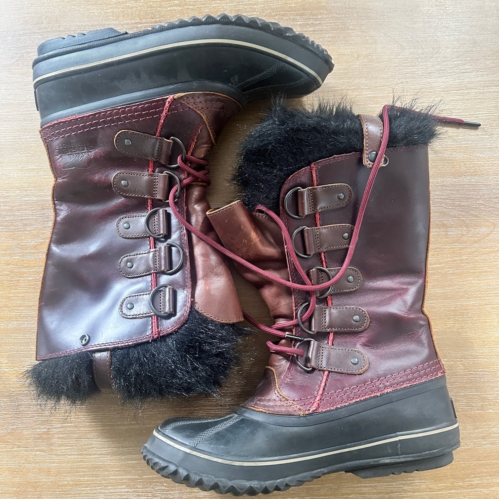 Sorel Women's Fur-Lined Winter Boots - Burgundy and Black - Joan of Arctic